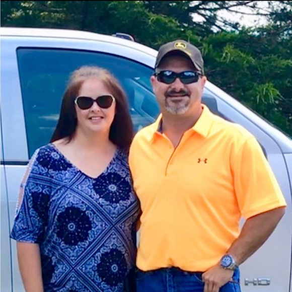 Meet your Posher, Posh - Picture 2 of 2